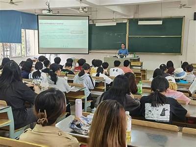 海角社区大学：探索学习与成长的新天地