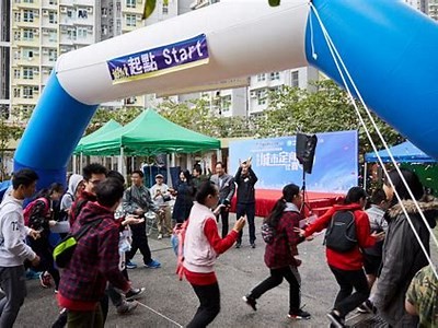 海角社区19岁青年积极参与志愿活动，展现青春活力与责任感