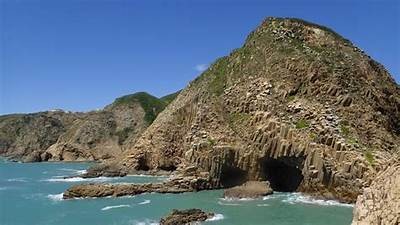 探索海角社区的彩塘魅力，感受多彩生活的独特风情